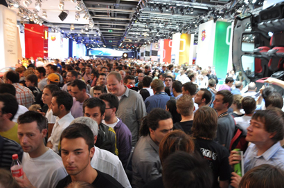 BOND TOURS - イイムラ&デビが行く ドタバタドイツチューナー巡り&2011フランクフルトモーターショー! iaa2011
