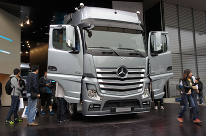 BOND TOURS - イイムラ&デビが行く ドタバタドイツチューナー巡り&2011フランクフルトモーターショー! iaa2011