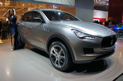 BOND TOURS - イイムラ&デビが行く ドタバタドイツチューナー巡り&2011フランクフルトモーターショー! iaa2011
