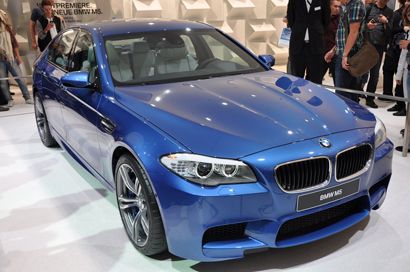 BOND TOURS - イイムラ&デビが行く ドタバタドイツチューナー巡り&2011フランクフルトモーターショー! iaa2011