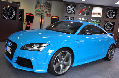 BOND TOURS - イイムラ&デビが行く ドタバタドイツチューナー巡り&2011フランクフルトモーターショー! iaa2011
