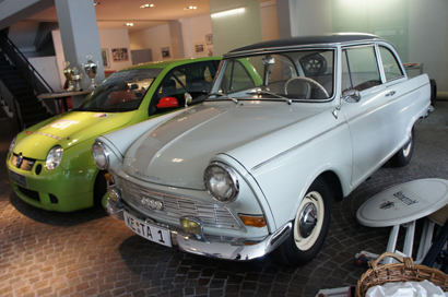BOND TOURS - イイムラ&デビが行く ドタバタドイツチューナー巡り&2011フランクフルトモーターショー! iaa2011