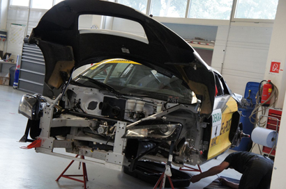 BOND TOURS - イイムラ&デビが行く ドタバタドイツチューナー巡り&2011フランクフルトモーターショー! iaa2011